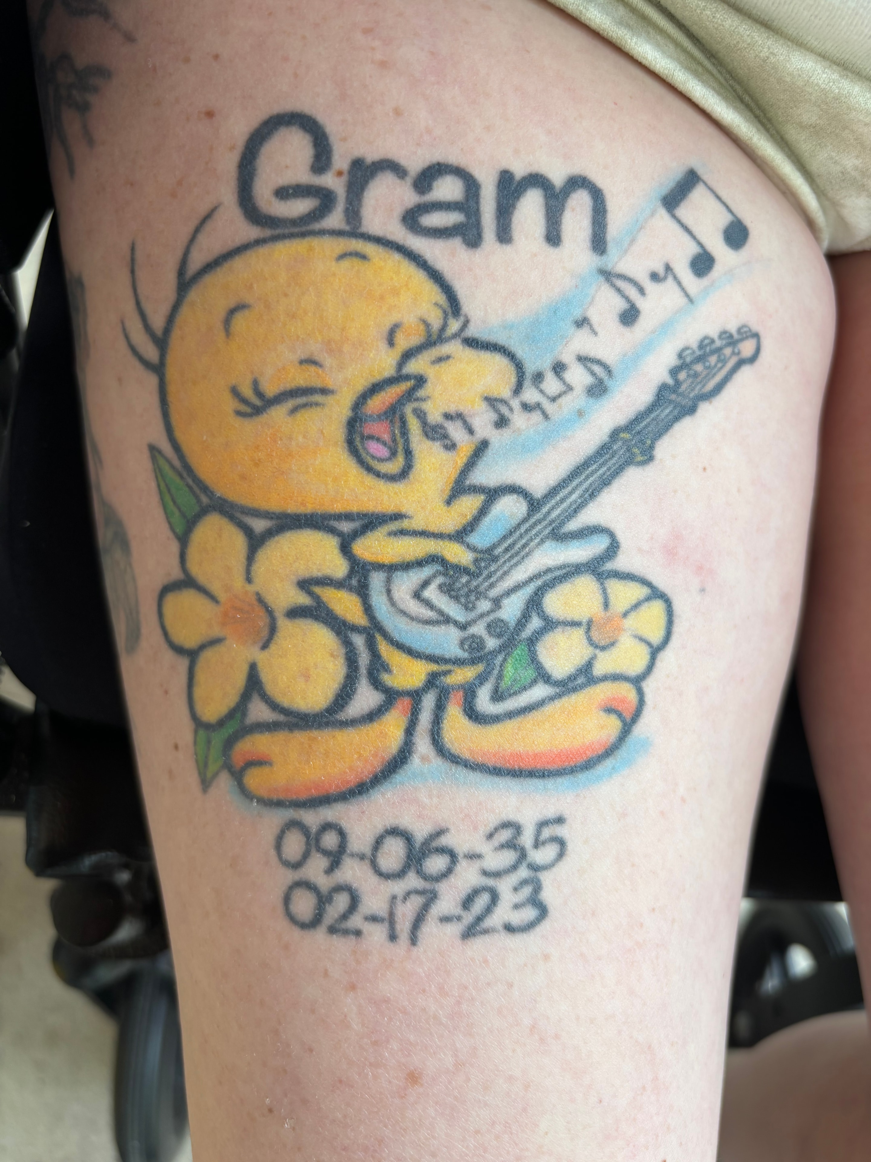 Randy DeShong Gram memorial guitar and flowers tattoo